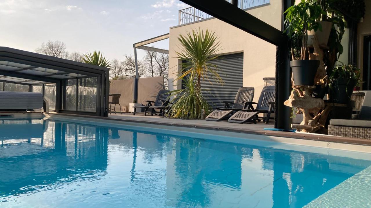 Desirad Hotel La Clisse Exterior photo